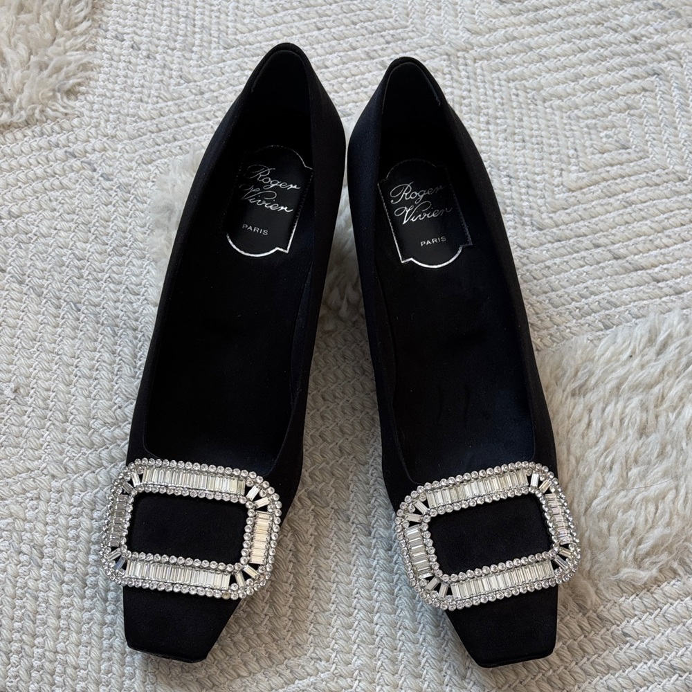 Roger Vivier Women’s “Belle Vivier” Pumps Black size 37
